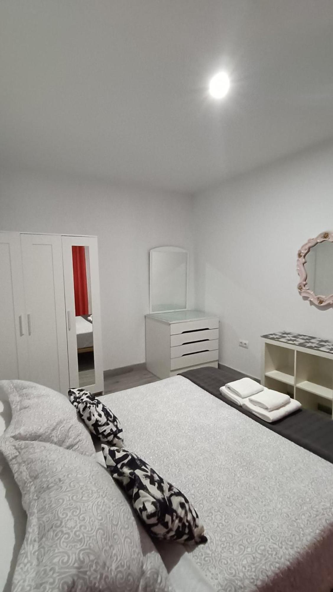 Apartamento Piso Frente A La Feria De *