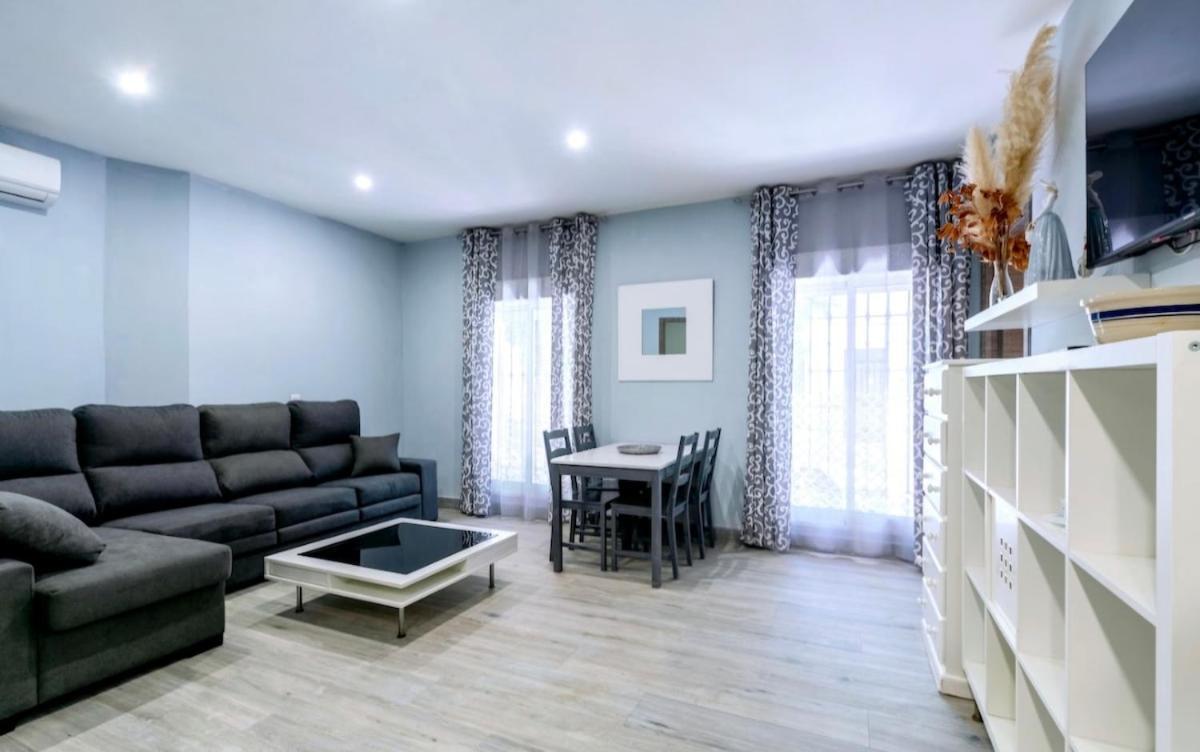 Apartamento Piso Frente A La Feria De