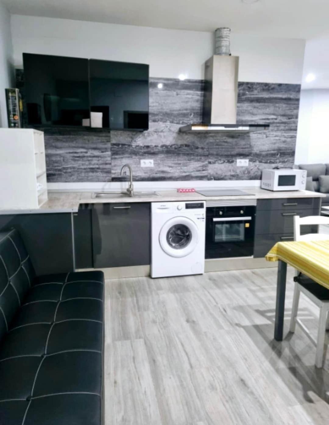 Appartement Piso Frente A La Feria De Séville