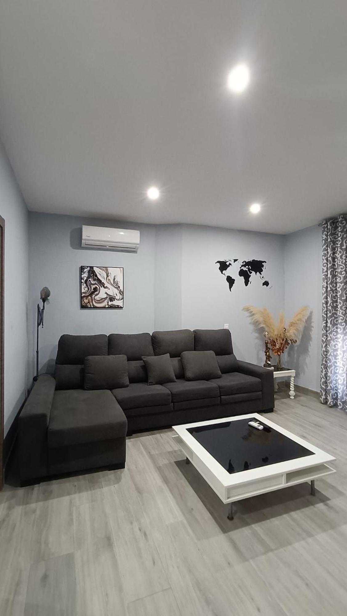 Appartement Piso Frente A La Feria De Séville
